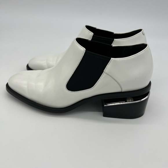 Alexander Wang Kori White Leather Cutout Heel Chelsea Ankle Boots Size 6 - Picture 9 of 16